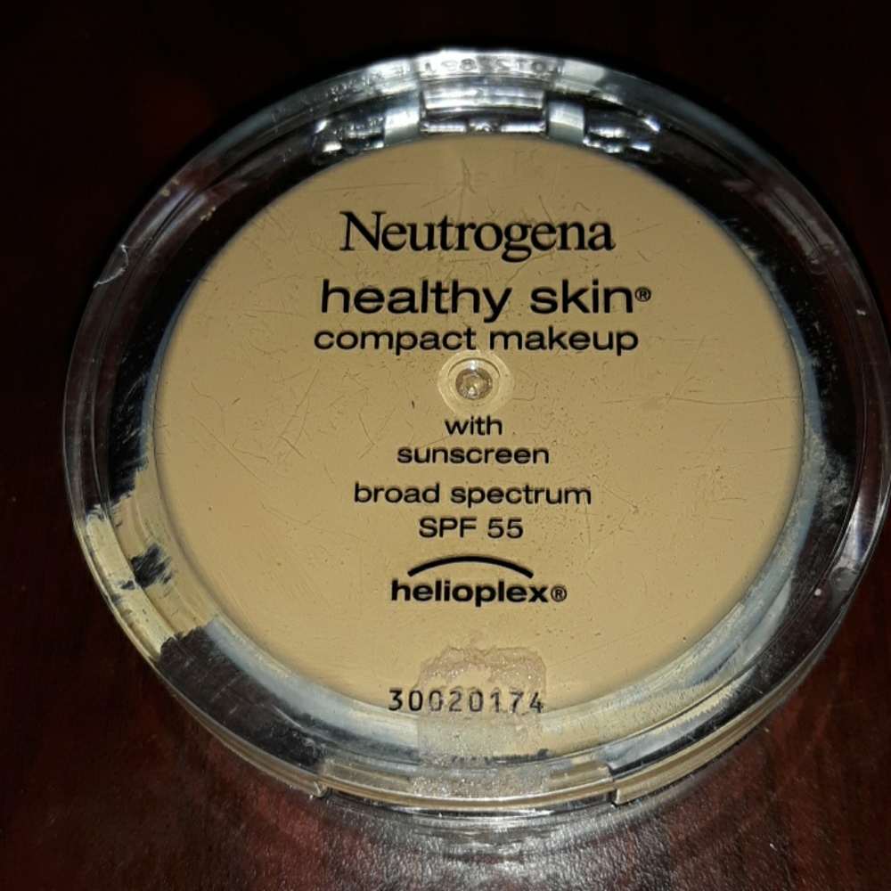 Neutrogena Healthy Skin foundation